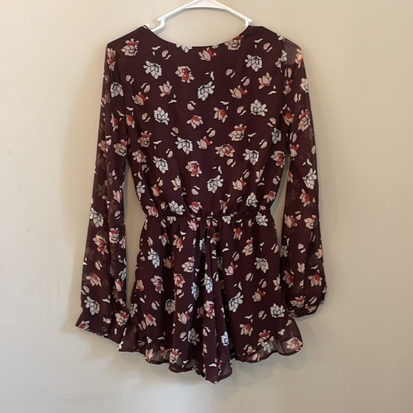 ASTR The Label | Maroon Floral Long sheer Sleeve Romper | Size XS - Picture 6 of 8